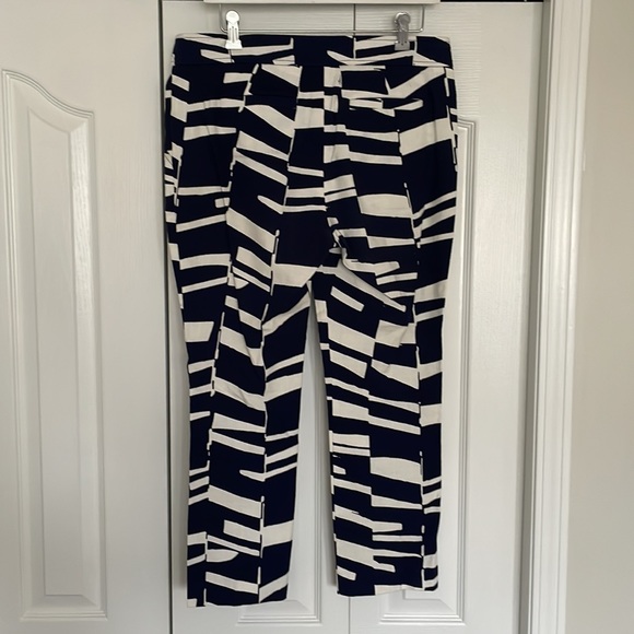 TRINA TURK navy and white printed pants - Picture 4 of 6